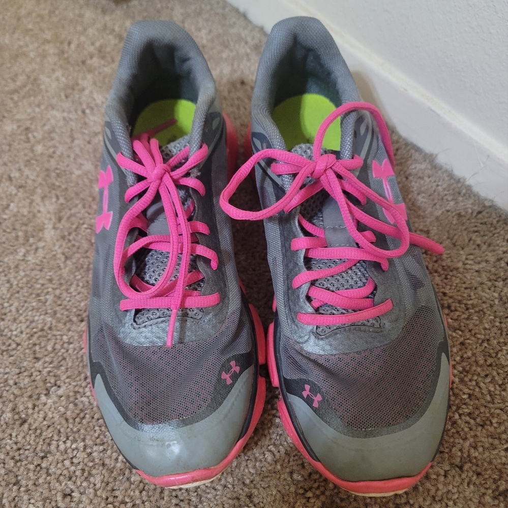 Womens Under Armour Pink ribbon athletic shoes. Womens size 11